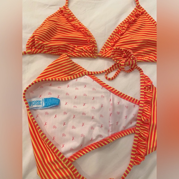 Victoria’s Secret bikini - Picture 2 of 3